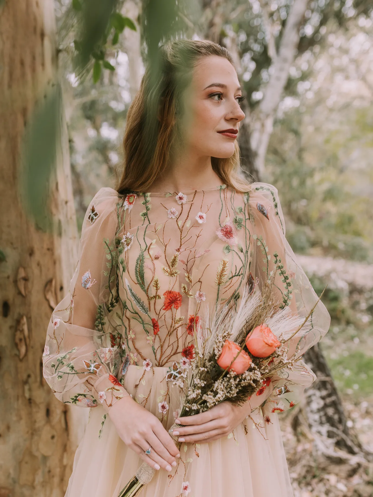 Vestido de novia Dafne, silueta princesa, en blanco