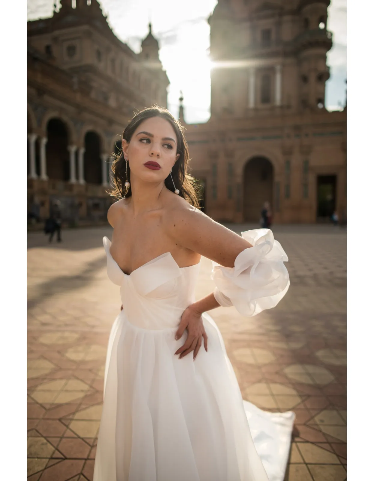 Vestido de novia Chloé, silueta princesa, en blanco