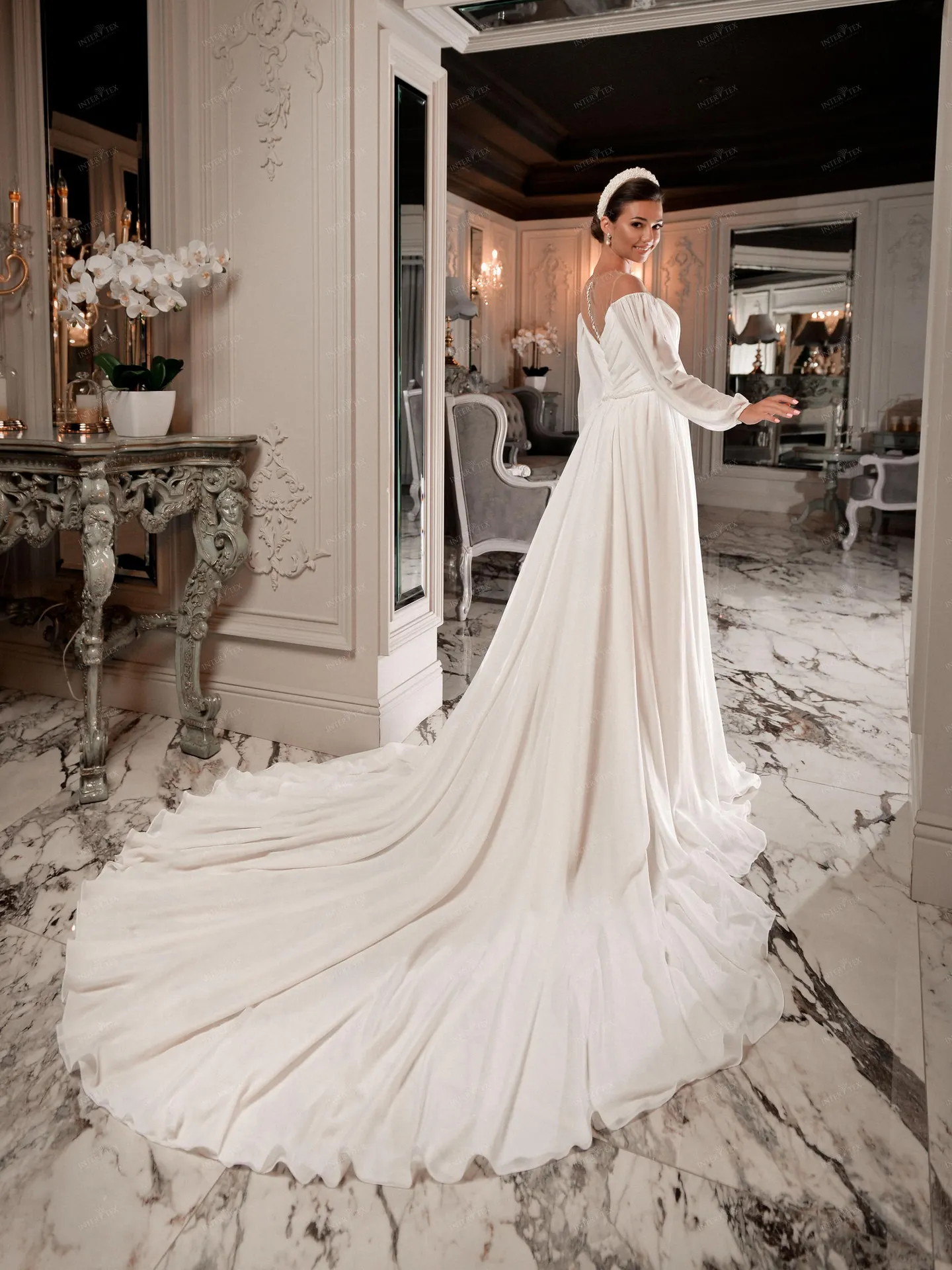 Vestido de novia Sol, silueta corte a, en blanco